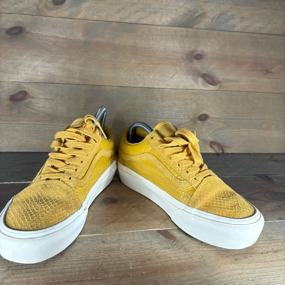 vans old skool womens size 7 shoes yellow snakeskin platform athletic sneakers